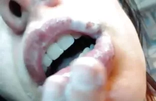 XXX بعد از موقع سكسي سوري ماساژ کودک را آرام کنید