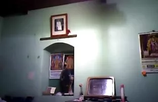 XXX یک سكس سوري محجب زن بالغ تسلیم کالاهای صمیمی شد