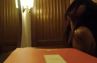 XXX بعد از یک سفر کاری ، رابطه سكسي سؤري جنسی سرگرم کننده تر است