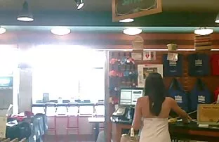XXX زن و موقع سكس سوري شوهر ناز در تلاش برای ایجاد یک footoff جالب است