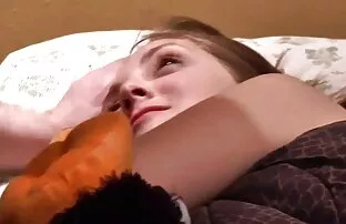 XXX دختر ایمو سكس رجال سوري emo در رختخواب خوب است