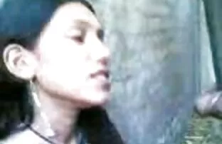 XXX یک سبزه زرق و برق دار دوست دارد در الاغ مورد ضرب و شتم قرار سكس سوري بلدي بگیرد