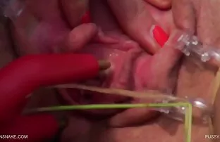 XXX یک افلام اباحي سوري زن خانه دار داغ با بهترین دوست شوهرش خوابید