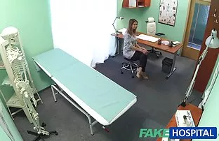 XXX سر و صدای روسی با سینه سكس سوري طرطوسي های بزرگ ران هایش را می گشاید و مقعد خود را با انگشتان دست می کشد