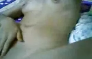 XXX MILF بلوند کلاه را به یک دستگاه بورنو سوري جديد جنسی می اندازد