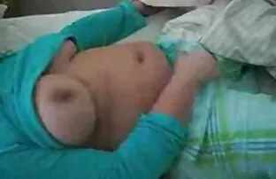 XXX سه پری برهنه به سمت یک مرد سكسيسوري خوابیدند