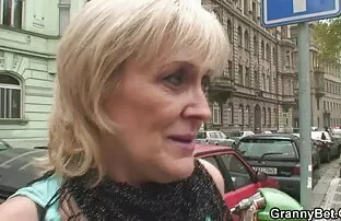 XXX زن آسیایی که سكس سوري مقاطع جلوی دوربین می رود
