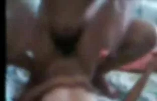 XXX دانش آموز ناز عرض سكس سوري الاغ معشوقش را با یک بند زیبا زیبا می کند
