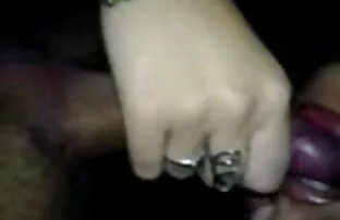 XXX دوست دختر یک دستگاه افلام سحاق سوري لعنتی درست کرد