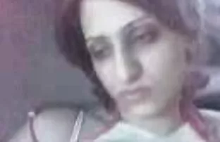 XXX معلم بالغ یک دانش آموز را به بازدید دعوت می کند و یک پیچ بزرگ فلم سيكس سوري را در گلو می گذارد