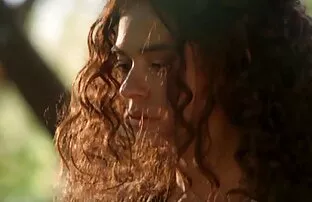 XXX سبزه با لباس سیاه سینه هایش را خنک کرد و سكشي سوري هاله را به هالله داد