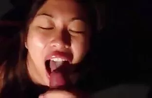XXX دانش آموز روی مبل سكس سوري اكس فيديو سفید می کوبد و آن را در الاغ می کشد